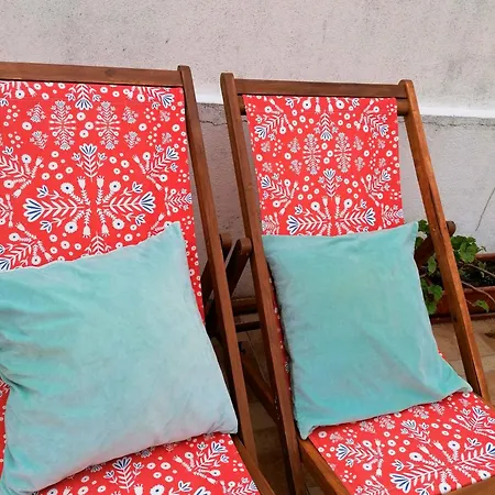 Cosy House In With Private Garden Holiday home
